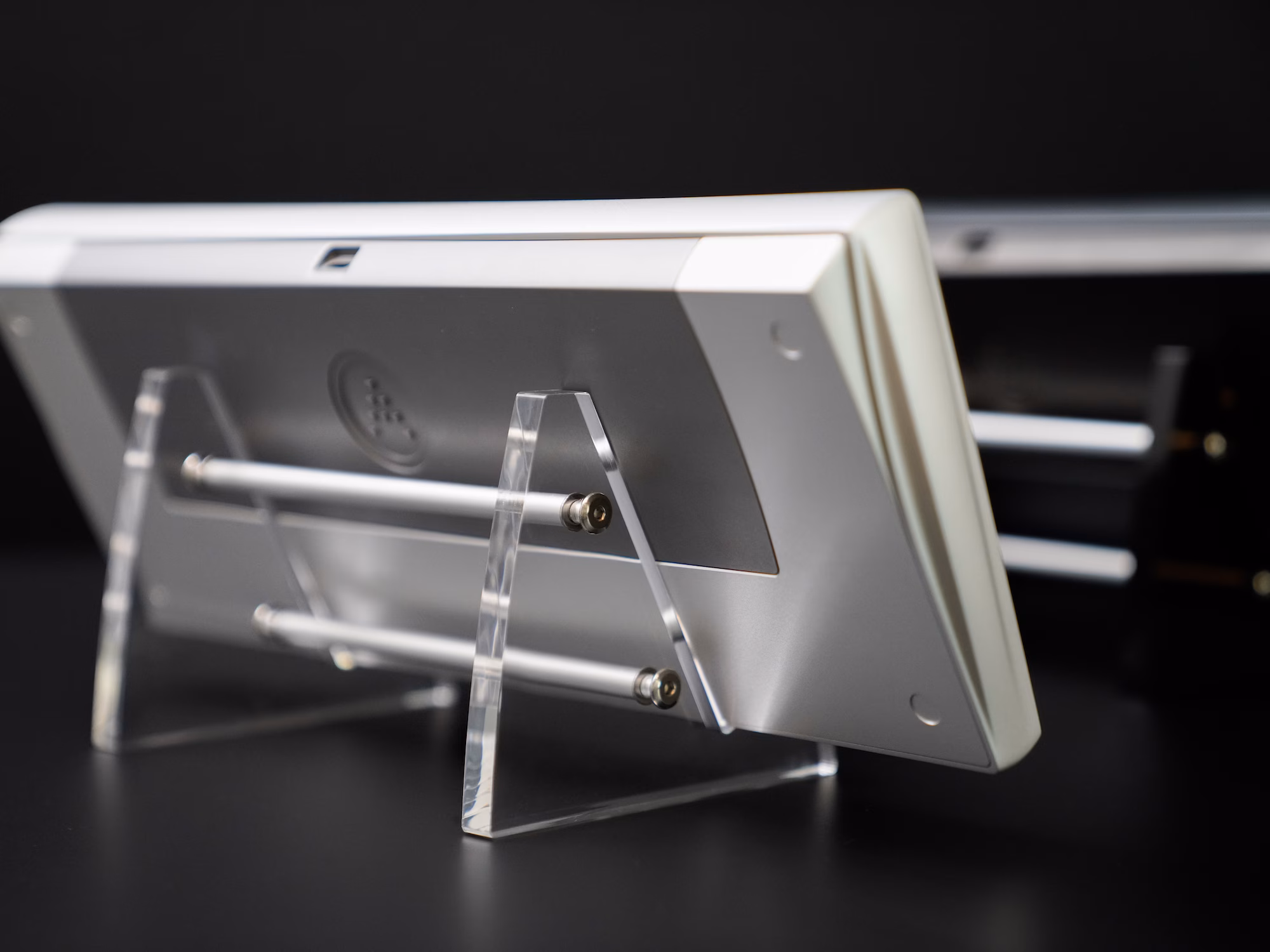 Horizon stand andromeda rear